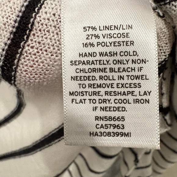 HALOGEN Open Style Linen Blend
Black White Striped Duster
Sweater Women Size Sm - Picture 8 of 9